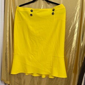 Elegant Yellow Women's Pencil Skirt with Button Accents